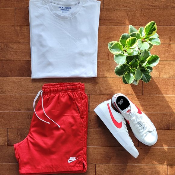 Nike Woven Flow Shorts - Picture 1 of 4